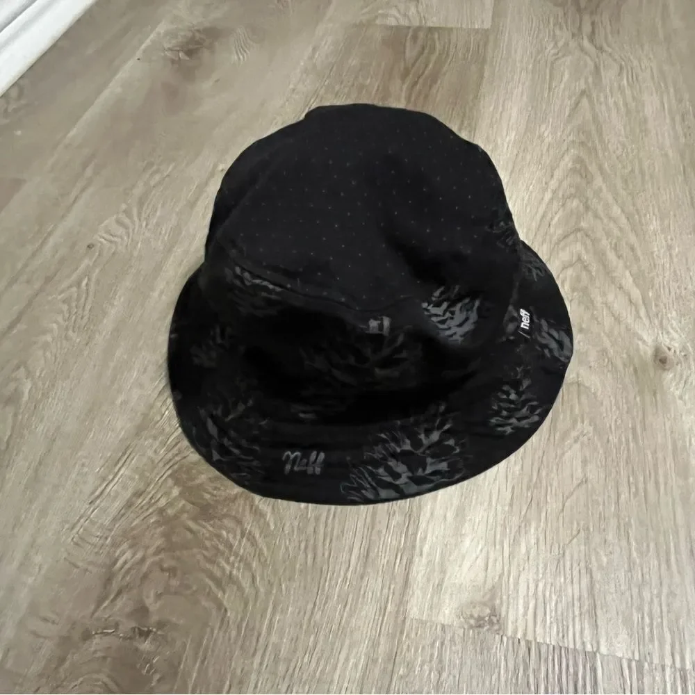 Neff Black Printed Bucket Hat